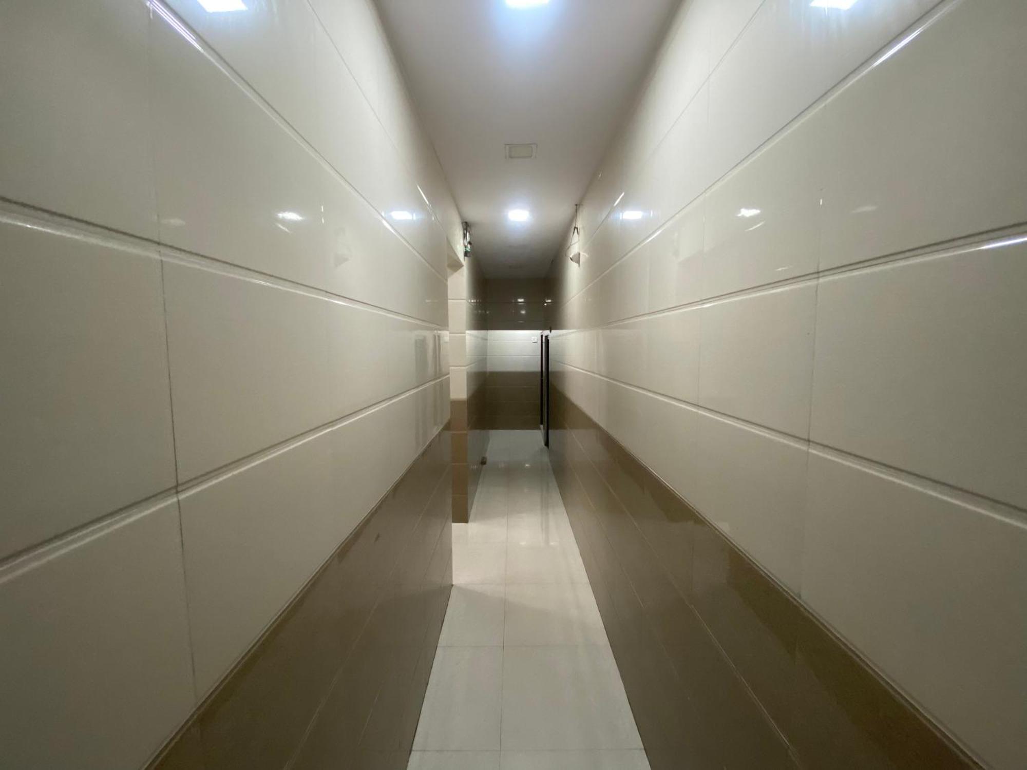 Hotel Apsara- Near J J Hospital Mumbai Bombaim Exterior foto
