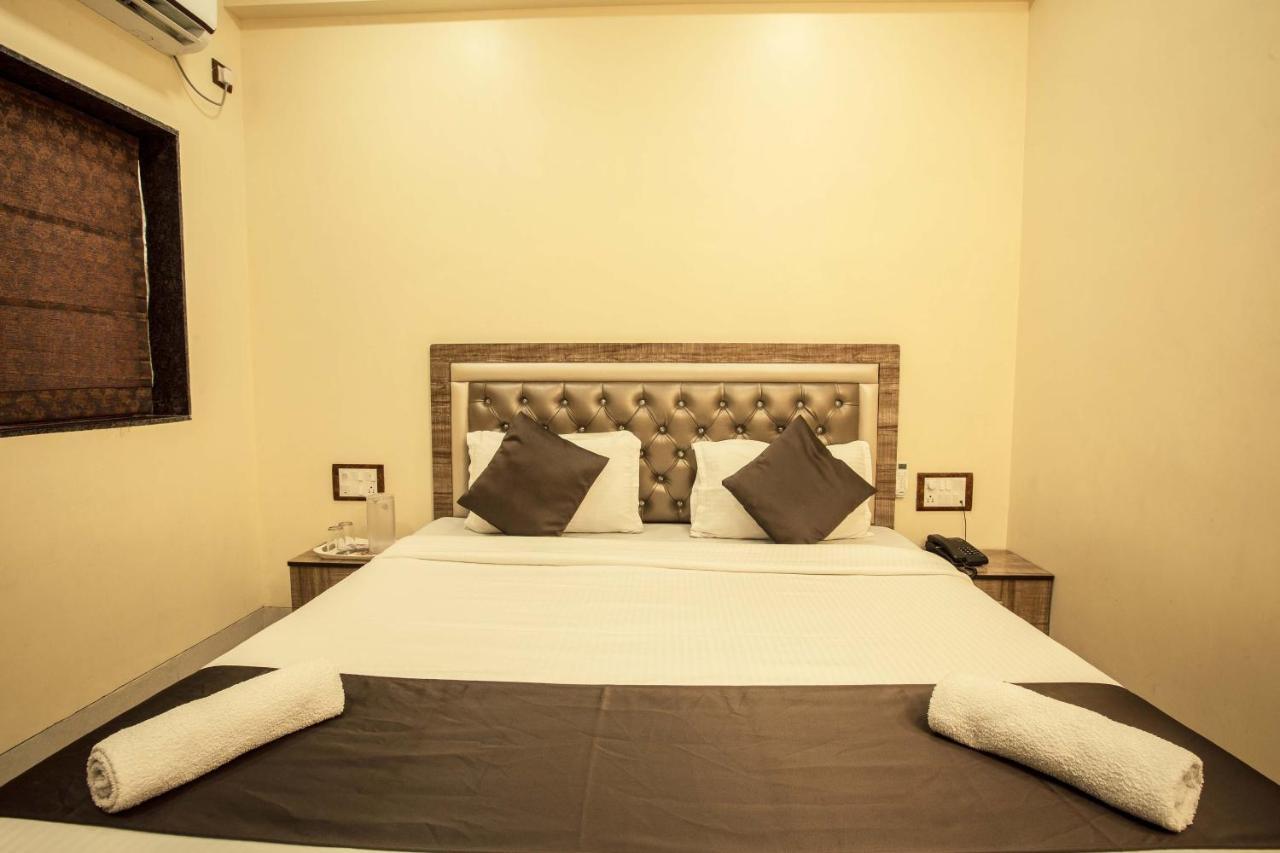Hotel Apsara- Near J J Hospital Mumbai Bombaim Exterior foto