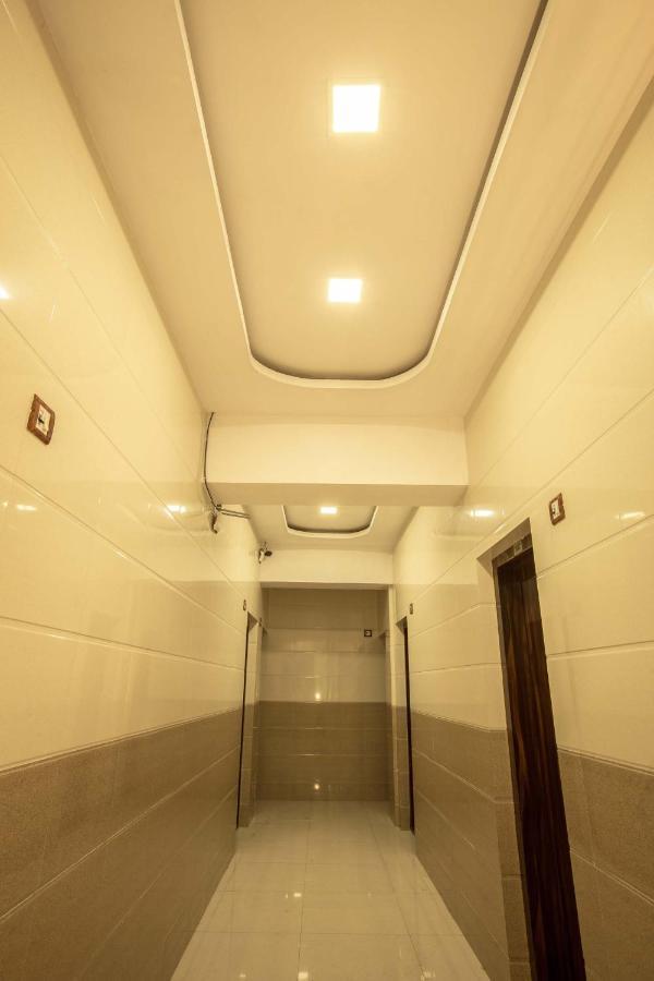 Hotel Apsara- Near J J Hospital Mumbai Bombaim Exterior foto